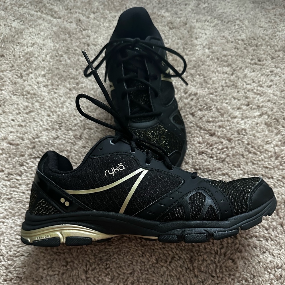 Rykä Sneakers